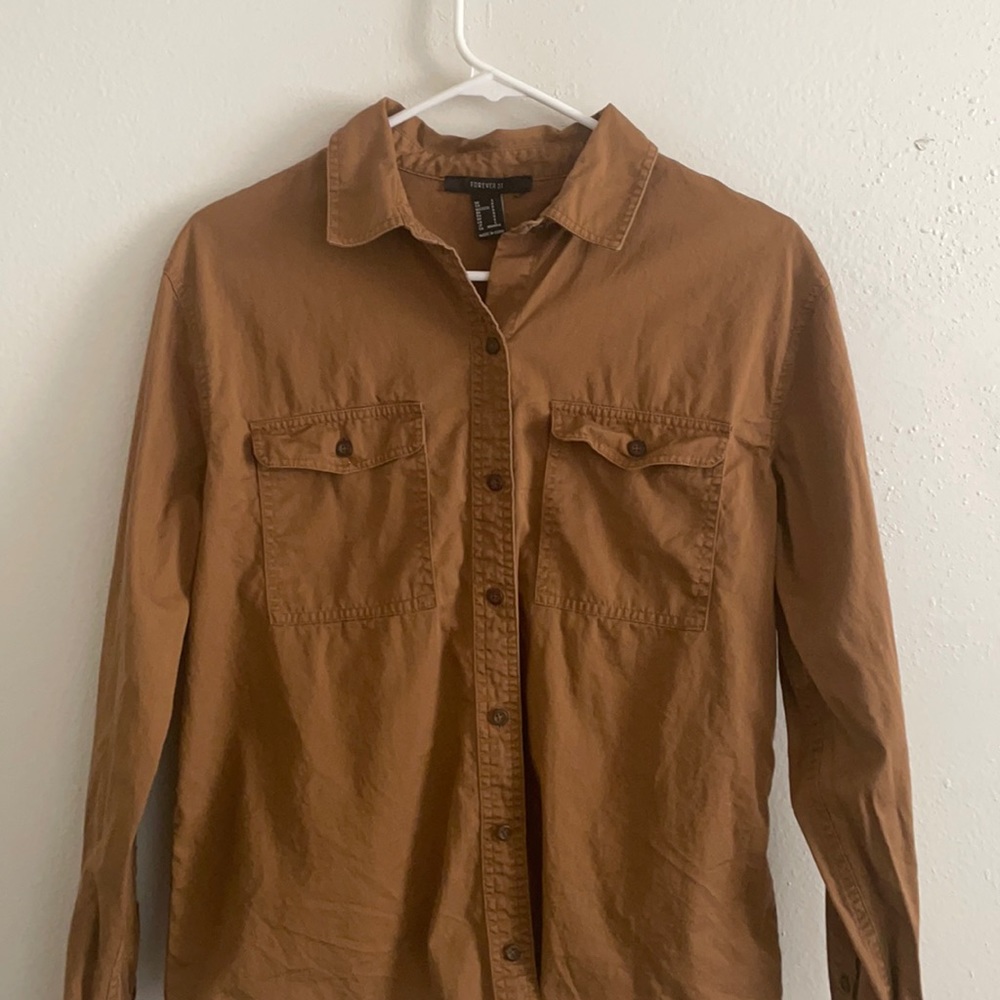 Brown / Tan button up shirt
